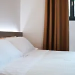 فندق إل لوغياتو دي سيرفيتي
